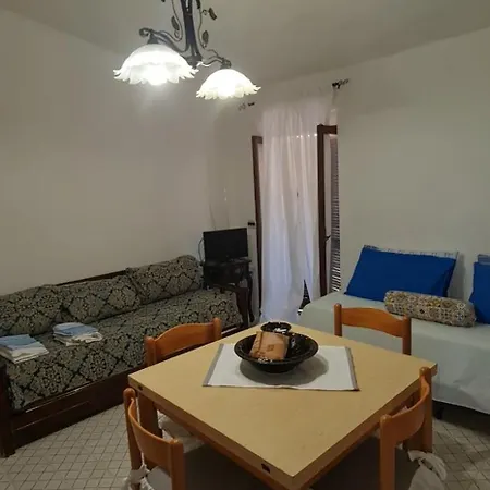 Apartment Entonycrous