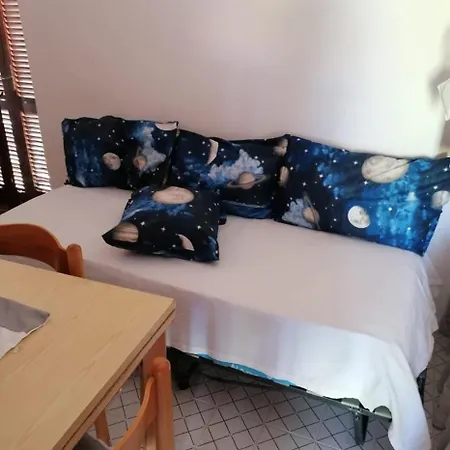 Entonycrous Apartment